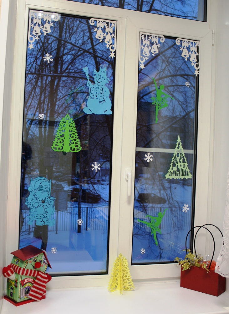 Обычные окна в волшебную новогоднюю сказку